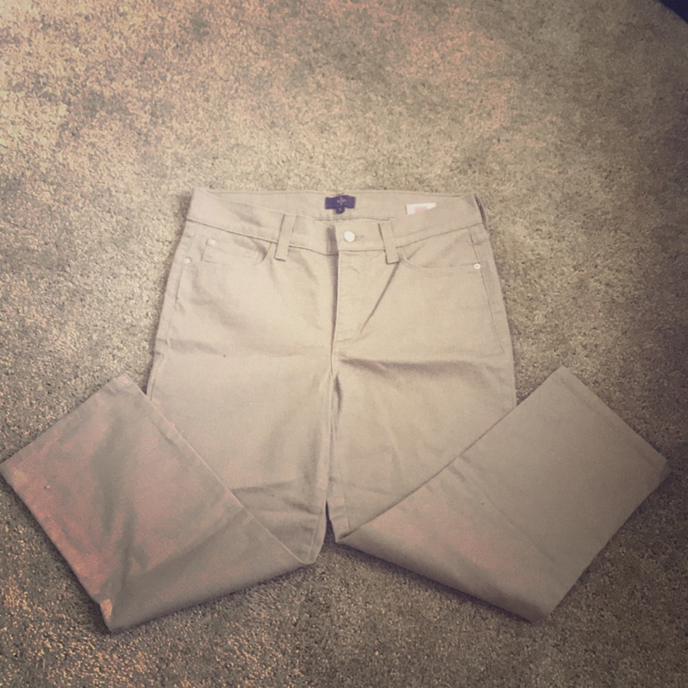 🔅73% OFF ORIGINAL PRICE🔅High-Rise Capri - Size 6